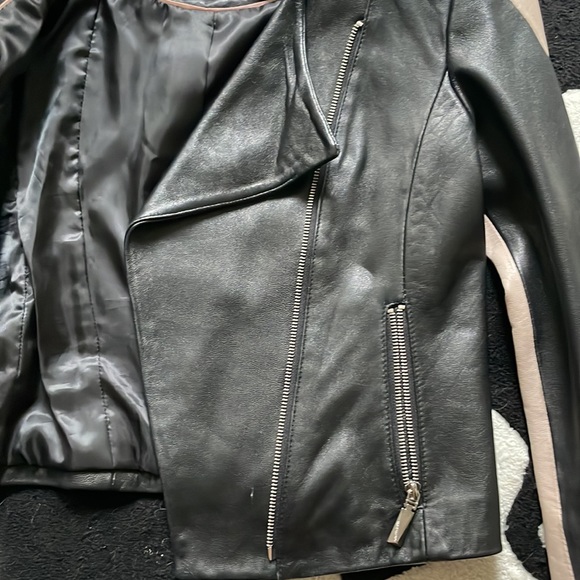 Vince Camuto leather jacket - Picture 2 of 13